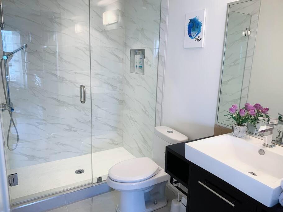Appartement Downtown 3Br/2Ba+Views+Skytrain+Free Parking à Vancouver Extérieur photo
