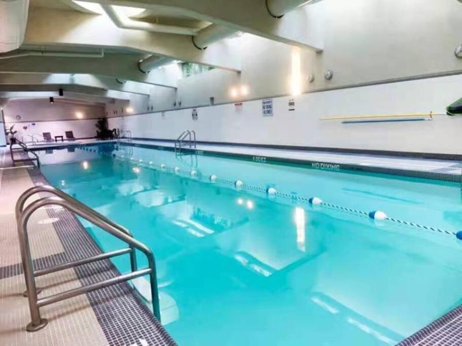 Appartement Downtown 3Br/2Ba+Views+Skytrain+Free Parking à Vancouver Extérieur photo